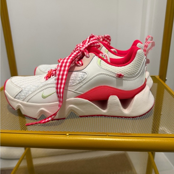 Nike RYZ 365 II Sneakers – White & Pink Gingham – Women’s Size 7.5 - Picture 3 of 8